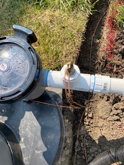 Skimmer bonding method NEC 680